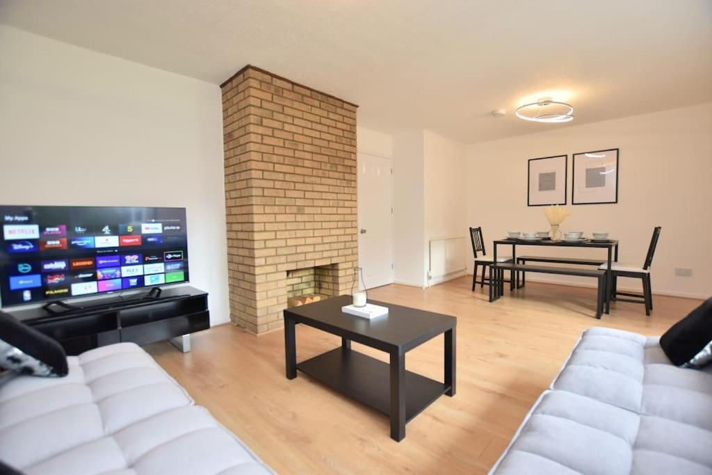 Luxury Central Oxford Detached Home מראה חיצוני תמונה